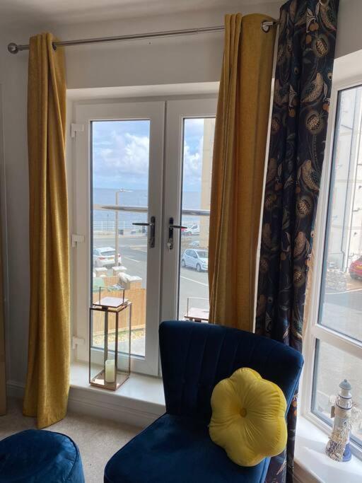 Luxury Modern 1Bed Sea View Apartment Rhôs-on-Sea Exteriér fotografie