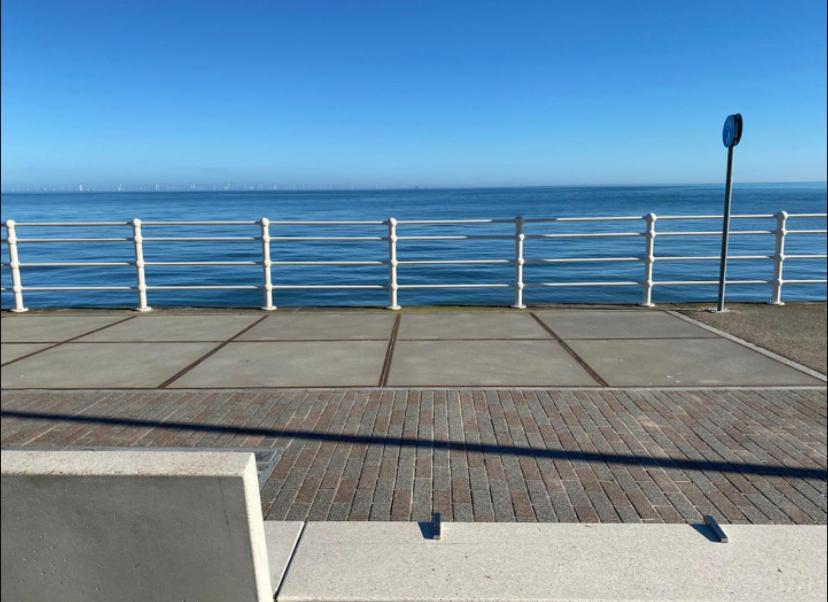 Luxury Modern 1Bed Sea View Apartment Rhôs-on-Sea Exteriér fotografie